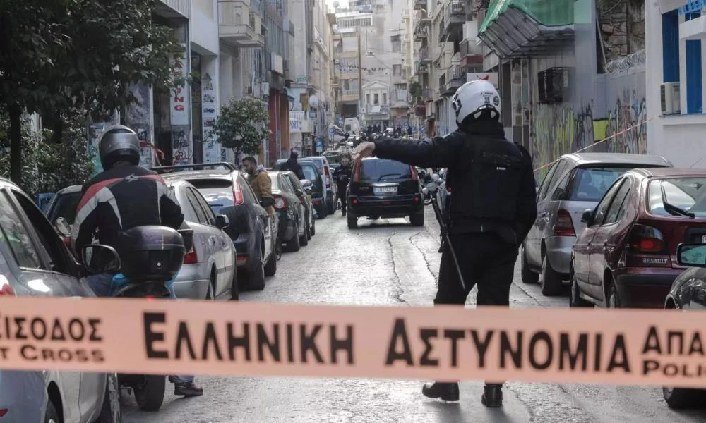 Ελευσίνα: Ανήλικοι επιτέθηκαν και λήστεψαν μαθητές γυμνασίου σε εκδρομή